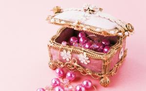 Pink jewelry box wallpaper thumb