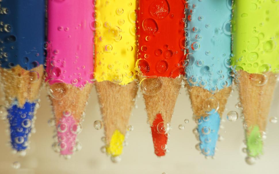 Colorful Crayons wallpaper,bubbles HD wallpaper,water HD wallpaper,crayons HD wallpaper,colorful HD wallpaper,3d & abstract HD wallpaper,2560x1600 wallpaper