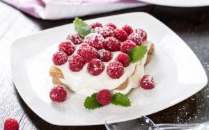 Sweet cake, cream, raspberries, red berries wallpaper thumb