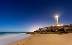 Cape Trafalgar Lighthouse HD wallpaper thumb