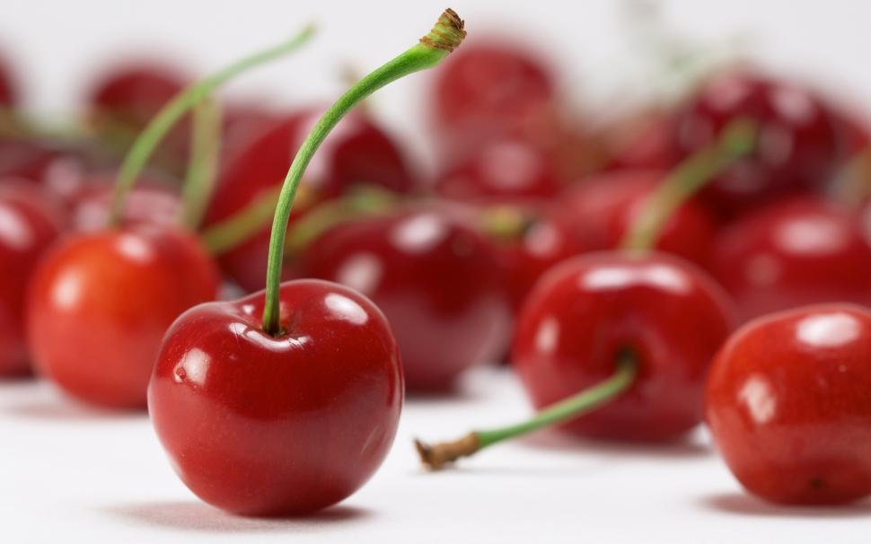 Red cherries close-up wallpaper,Red HD wallpaper,Cherries HD wallpaper,2560x1600 wallpaper