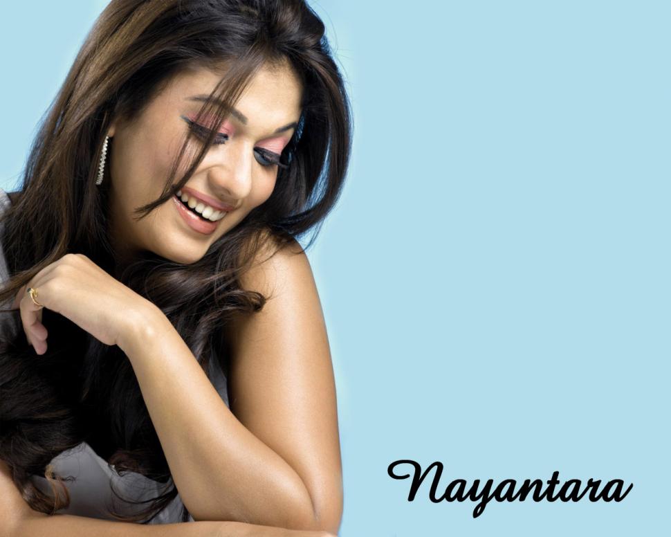 Nayanatara Smile wallpaper,smile wallpaper,nayanatara wallpaper,1280x1024 wallpaper