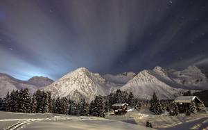 Winter night in the mountains wallpaper thumb