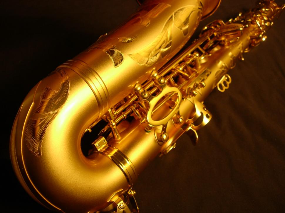 Gold Saxophone  Best Image HD wallpaper,instrument wallpaper,jazz wallpaper,music wallpaper,opera wallpaper,saxophone wallpaper,saxophone wallpaper wallpaper,1600x1200 wallpaper