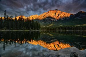 Canada Lake Mountains Reflection Pictures wallpaper thumb