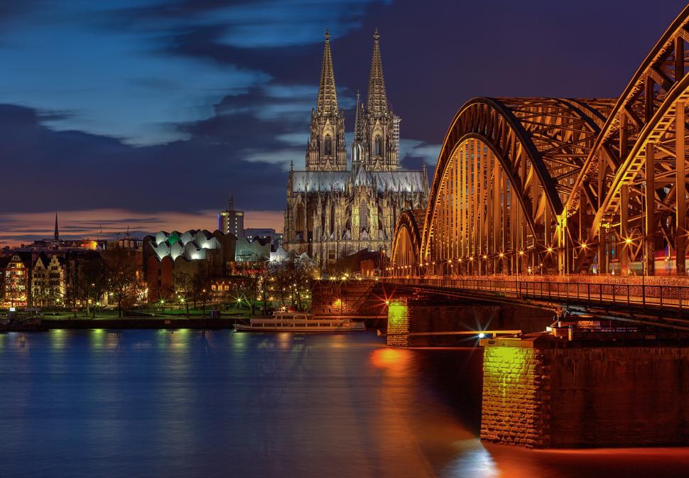 Cologne Cathedral, Germany wallpaper,bridge HD wallpaper,lights HD wallpaper,light HD wallpaper,the city HD wallpaper,Cologne HD wallpaper,Cologne Cathedral HD wallpaper,excerpt HD wallpaper,Germany HD wallpaper,the evening HD wallpaper,2048x1423 wallpaper