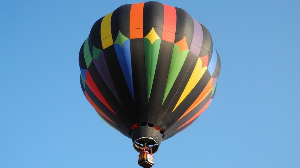 Color Air Balloon Walpaper wallpaper,air balloon wallpaper,color wallpaper,walpaper wallpaper,1366x768 wallpaper