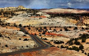 Desert Highway wallpaper thumb