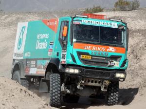 2012 Iveco Trakker Evolution Iii 4x4 Offroad Dakar Racing Race Semi Tractor Widescreen wallpaper thumb