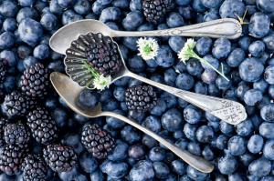 Berries Blueberries Blackberries Spoons Flowers Bokeh High Resolution wallpaper thumb