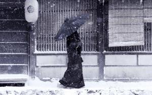 Japanese Women Street Umbrella Winter Snowflakes Snow wallpaper thumb