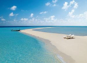 maldives, beach, tropical, sea, sand, island, boat wallpaper thumb