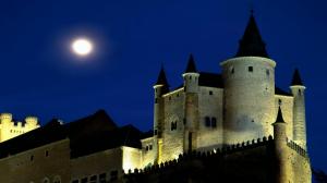 Moon Over Wonderful Castle wallpaper thumb