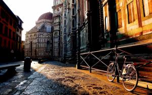 Florence, Toscana, Italy city street, house, bike, sunrise wallpaper thumb