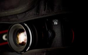 Canon EOS 7D wallpaper thumb