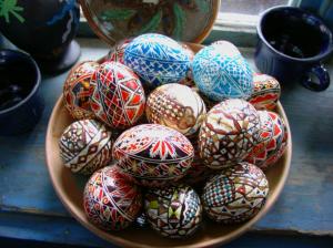Decorated Easter Eggs wallpaper thumb