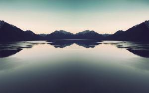 Mountain Lake Reflection wallpaper thumb