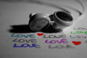 Headphones on love words wallpaper thumb