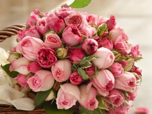 Pink rose flowers, beautiful bouquet wallpaper thumb