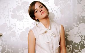 Emma Watson Wide HD 2 wallpaper thumb