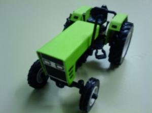 Tractor Hbuilt Model wallpaper thumb