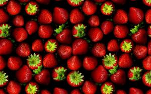 Strawberries wallpaper thumb