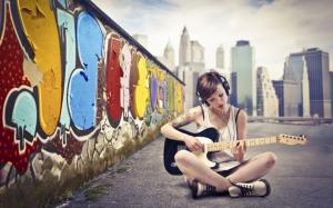Girl playing the guitar wallpaper thumb