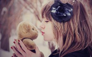 Mood Girl Kiss bear Toy Flower In Hair Snow Winter wallpaper thumb
