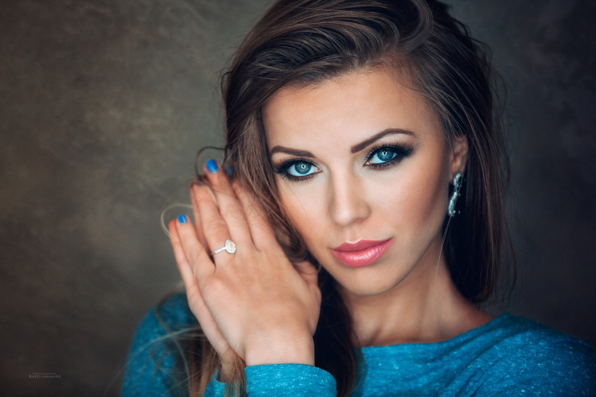 Download Wallpaper For 720x1280 Resolution Women Model Brunette Blue Eyes Makeup Glamour