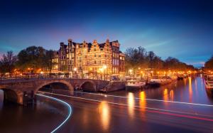 Amsterdam, Nederland, city, night, houses, bridge, canal, river, lights, boats wallpaper thumb