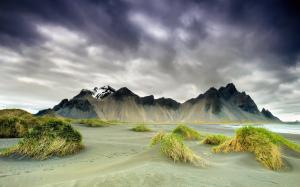 Iceland, nature scenery, mountains, clouds, spring wallpaper thumb