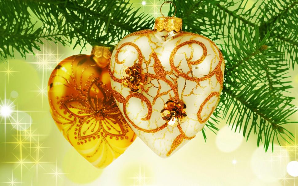 Gold heart-shaped Christmas ornament wallpaper,Gold HD wallpaper,Heart HD wallpaper,Christmas HD wallpaper,Ornaments HD wallpaper,1920x1200 wallpaper