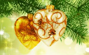 Gold heart-shaped Christmas ornament wallpaper thumb