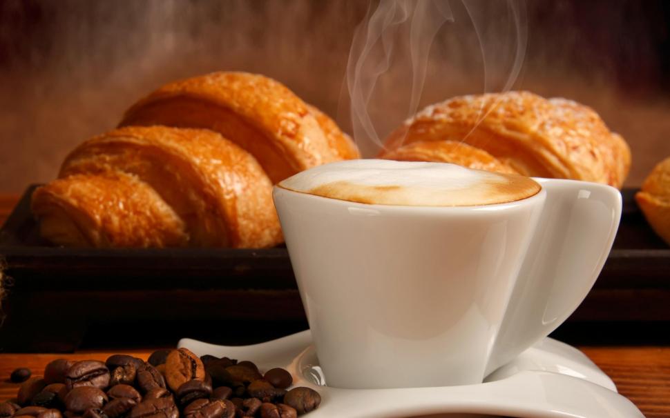Cappuccino and croissant wallpaper,photography HD wallpaper,2560x1600 HD wallpaper,cappuccino HD wallpaper,croissant HD wallpaper,2560x1600 wallpaper