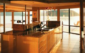 Modern Kitchen With A Water View wallpaper thumb