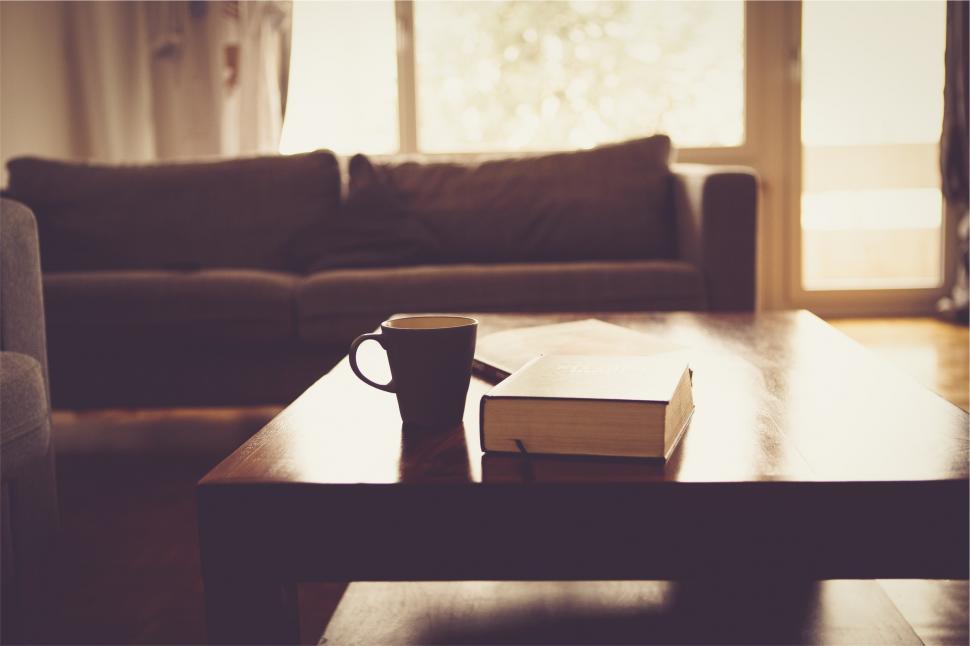 Coffee, Books, Desk, Living Room, Cup wallpaper,coffee HD wallpaper,books HD wallpaper,desk HD wallpaper,living room HD wallpaper,cup HD wallpaper,2509x1673 wallpaper