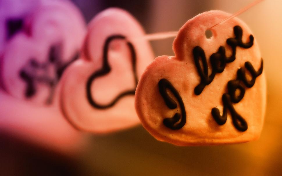 I love you, heart-shaped biscuits wallpaper,Love HD wallpaper,Heart HD wallpaper,Biscuits HD wallpaper,1920x1200 wallpaper