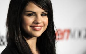 Selena Gomez 52 wallpaper thumb