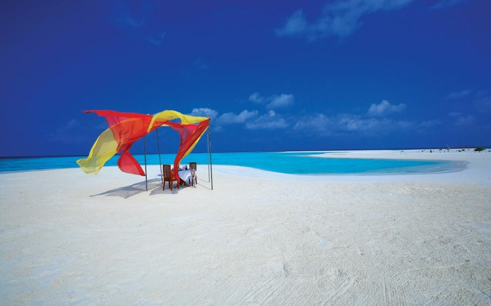 Paradise Island Maldives wallpaper,blue sky HD wallpaper,beach HD wallpaper,landscape HD wallpaper,1920x1200 wallpaper