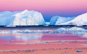 The icebergs beauty in the Arctic sunset wallpaper thumb
