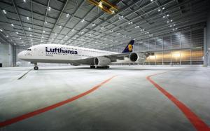 Lufthansa Airbus A380 wallpaper thumb