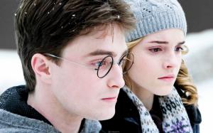 Harry and Hermione wallpaper thumb