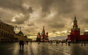 Moscow, Red Square, dusk, cloudy sky wallpaper thumb
