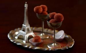 Eiffel Tower France Candy Cocoa Truffle Chocolate wallpaper thumb