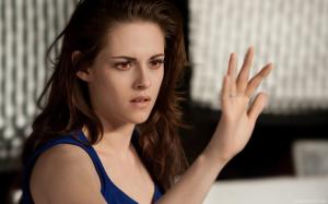Kristen Stewart in Twilight Breaking Dawn Part 2 wallpaper thumb