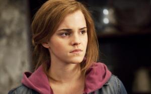 Emma Watson in Deathly Hallows Part 2 wallpaper thumb