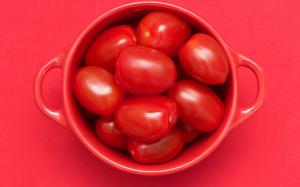 Red Tomatoes wallpaper thumb