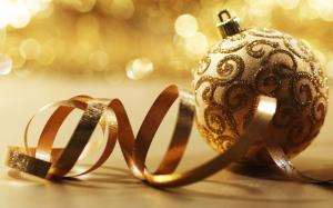 Golden Christmas balls and ribbons wallpaper thumb
