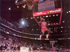 Michael Jordan Chicago Bulls Basketball Jump NBA Dunk Stop Action HD wallpaper thumb