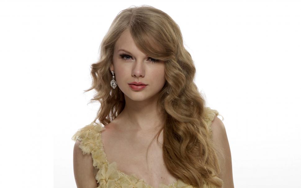 Taylor Swift, Singer, Blonde, Portrait wallpaper,taylor swift HD wallpaper,singer HD wallpaper,blonde HD wallpaper,portrait HD wallpaper,2560x1600 wallpaper